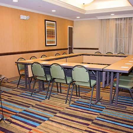 Fairfield Inn & Suites Butler Εξωτερικό φωτογραφία