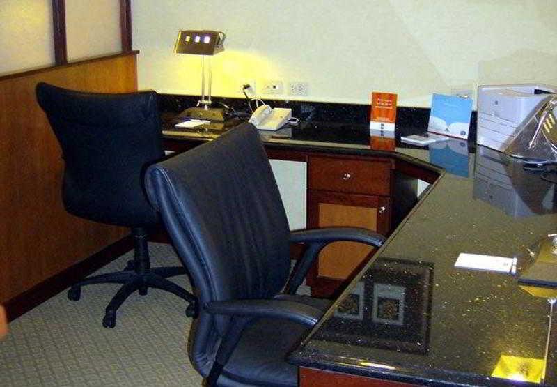 Fairfield Inn & Suites Butler Εξωτερικό φωτογραφία